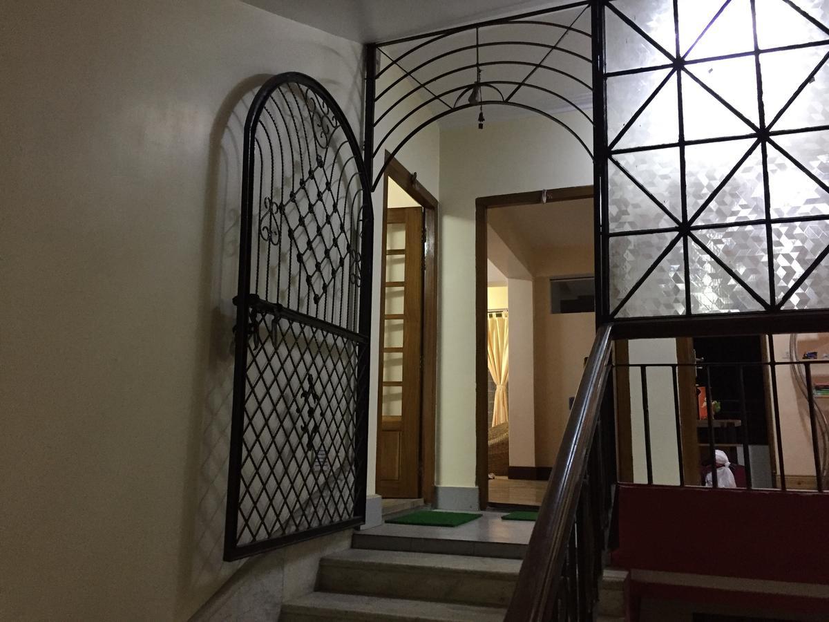Apartment Ki Kiba Dhee